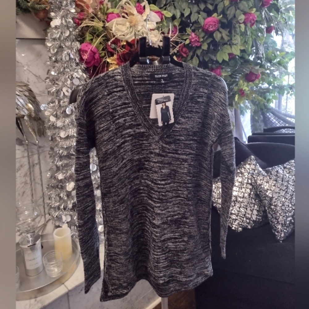 Brand New 😍❤️ Ellen Tracy Sweater..